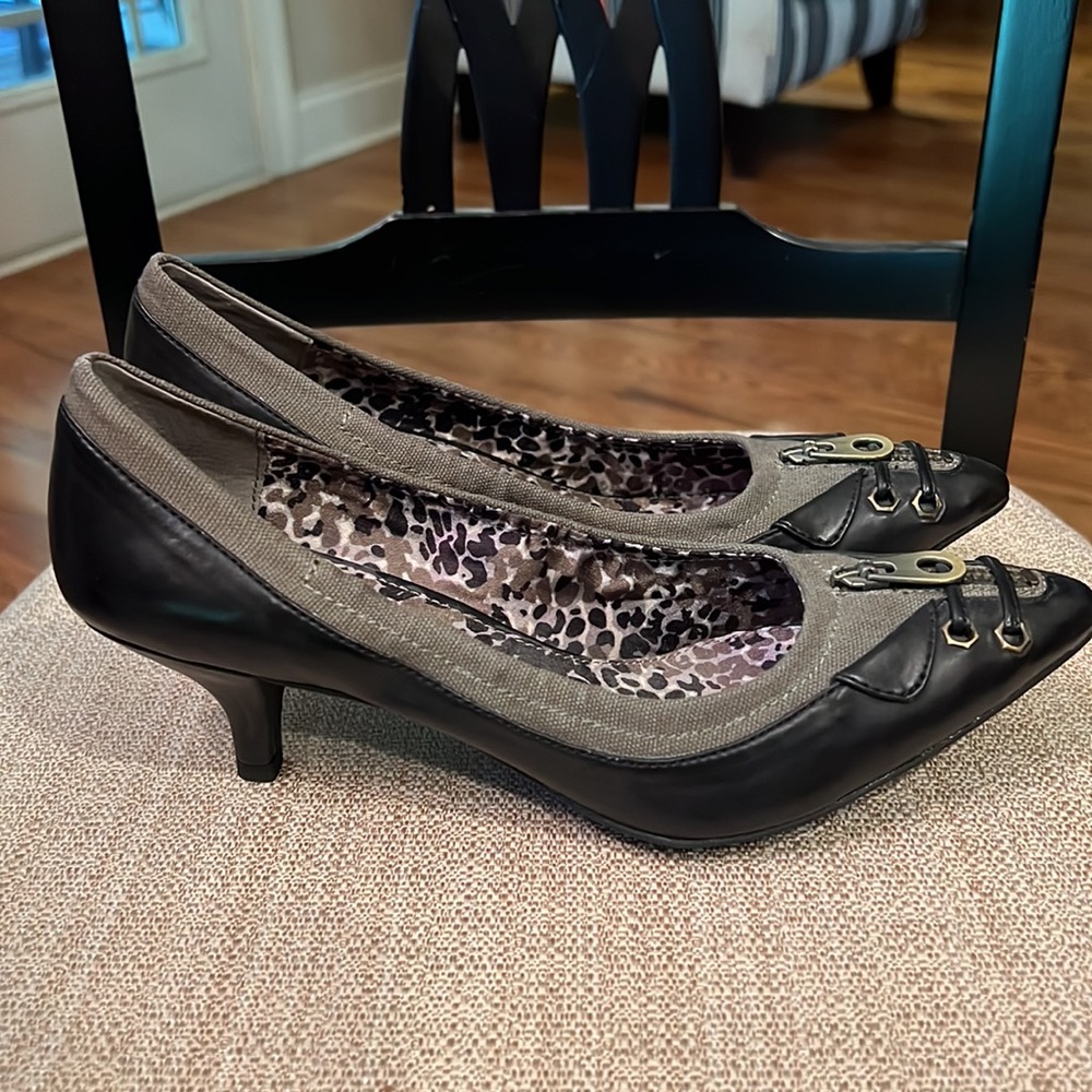 Kathy Van Zeeland Kitten Heels